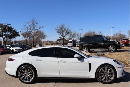 2020 Porsche Panamera 4