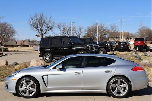 2015 Porsche Panamera 4