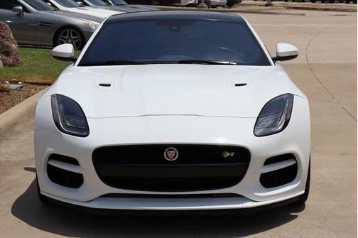 2018 Jaguar F-TYPE R