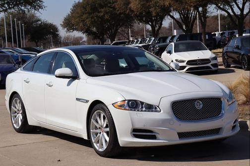2014 Jaguar XJ Base
