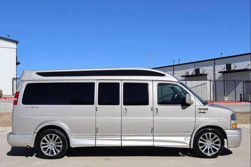 2020 GMC Savana 2500 Work Van