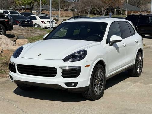 2018 Porsche Cayenne Platinum Edition