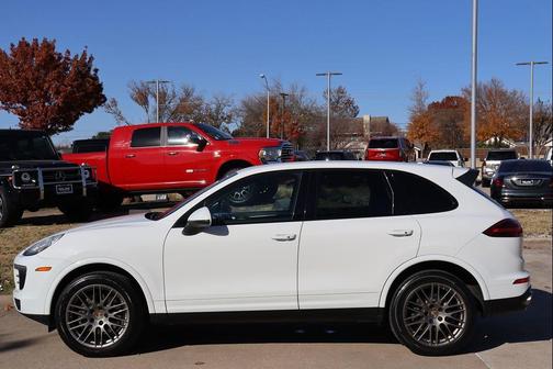 2018 Porsche Cayenne Platinum Edition