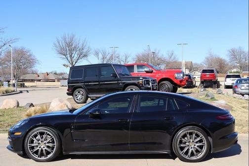 2018 Porsche Panamera 4