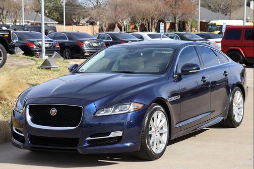 2016 Jaguar XJ XJ R-Sport