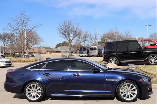 2016 Jaguar XJ XJ R-Sport