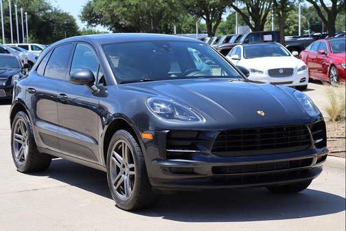 Volcano Grey Metallic 2021 Porsche Macan Macan