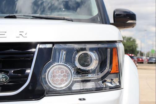 2016 Land Rover LR4 Base