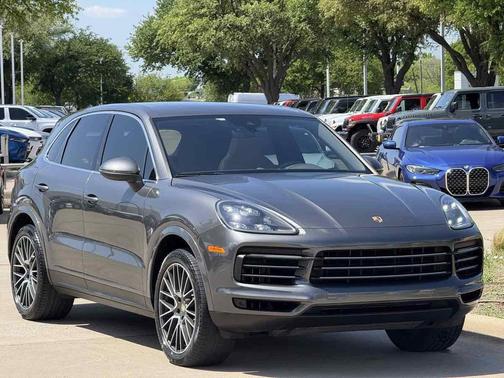 Quartzite Metallic 2019 Porsche Cayenne Cayenne