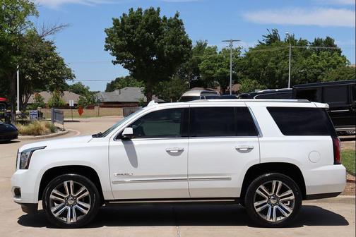Summit White 2019 GMC Yukon Denali
