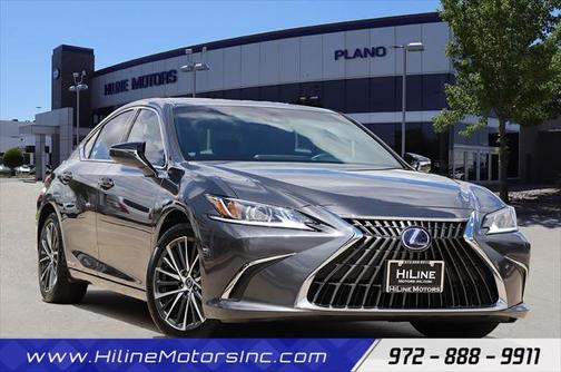 2022 Lexus ES 300h Base