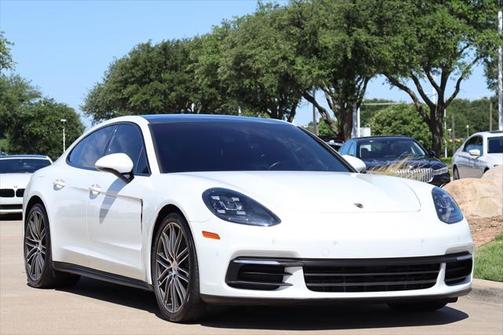 2018 Porsche Panamera Base