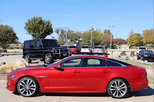 2016 Jaguar XJ XJ R-Sport