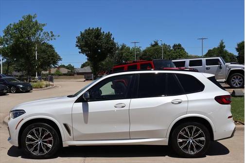2021 BMW X5 M50i