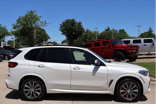 2021 BMW X5 M50i
