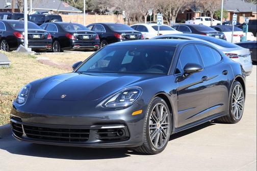 2018 Porsche Panamera 4S