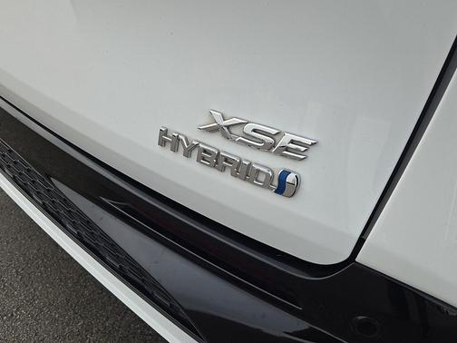 2022 Toyota Sienna XSE 7 Passenger