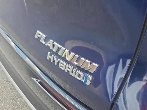 2023 Toyota Sienna Platinum 7 Passenger
