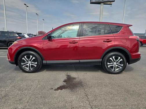Ruby Flare Pearl 2018 Toyota RAV4 LE