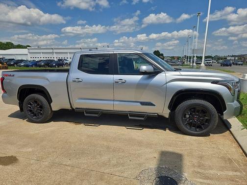 01J9 / LA21 2026 Toyota Tundra Platinum