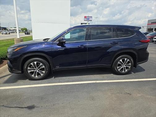 2021 Toyota Highlander Hybrid XLE