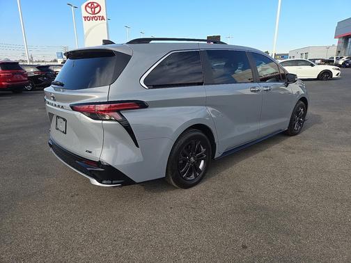 2024 Toyota Sienna XSE 7 Passenger