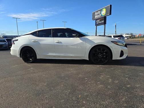 2023 Nissan Maxima SR Xtronic CVT