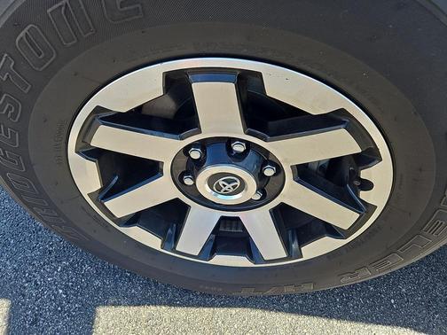 2024 Toyota 4Runner TRD Off Road Premium