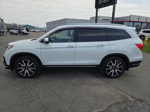 2020 Honda Pilot AWD Elite