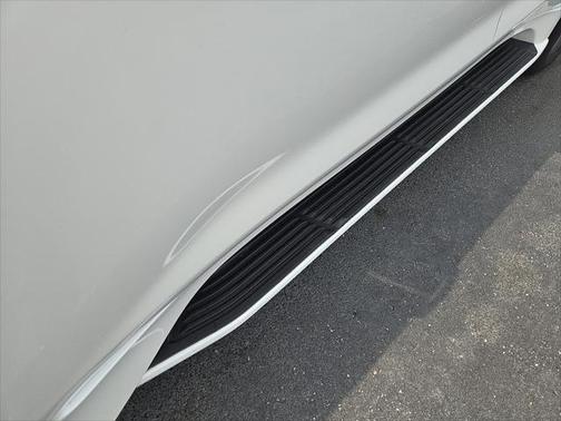 2016 Lexus LX 570 Base