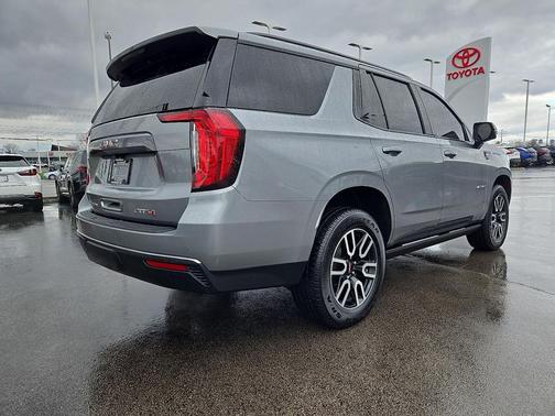 2023 GMC Yukon 4WD AT4