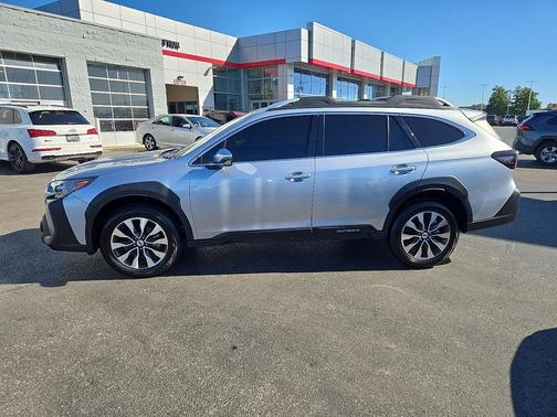 2025 Subaru Outback Touring XT