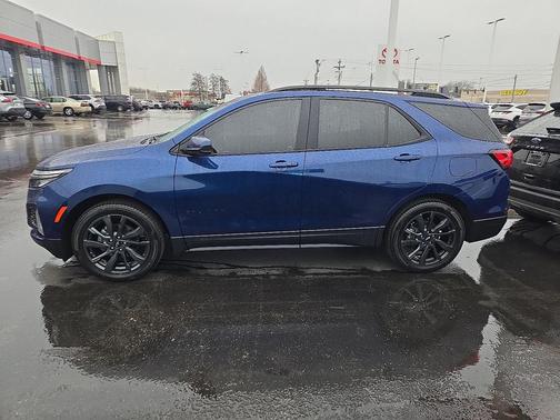 2022 Chevrolet Equinox FWD RS