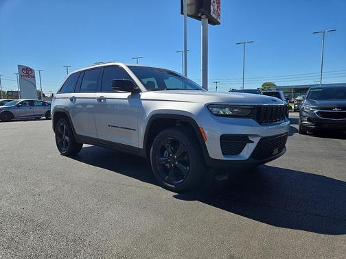 2025 Jeep Grand Cherokee Altitude