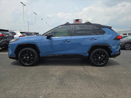 2024 Toyota RAV4 Hybrid SE
