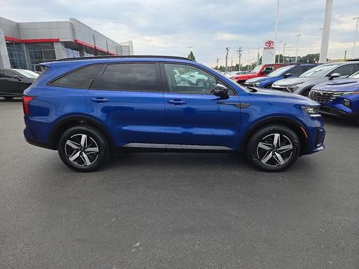 2023 Kia Sorento S
