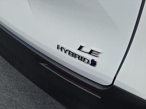 2023 Toyota Sienna LE