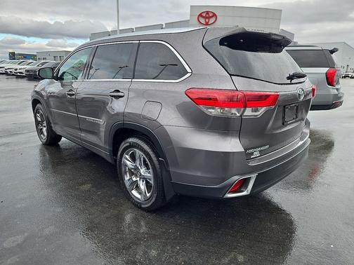2019 Toyota Highlander Limited Platinum