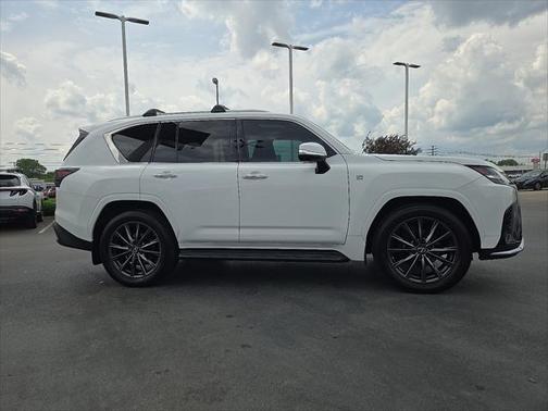 2022 Lexus LX 600 Base