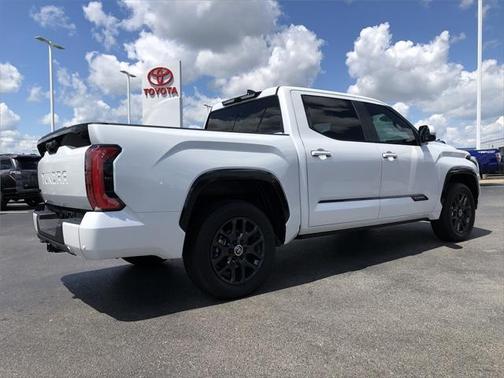 2024 Toyota Tundra Hybrid Platinum