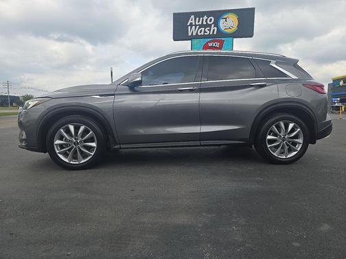 2022 INFINITI QX50 LUXE AWD