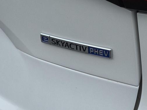 2025 Mazda CX-70 PHEV Premium Package
