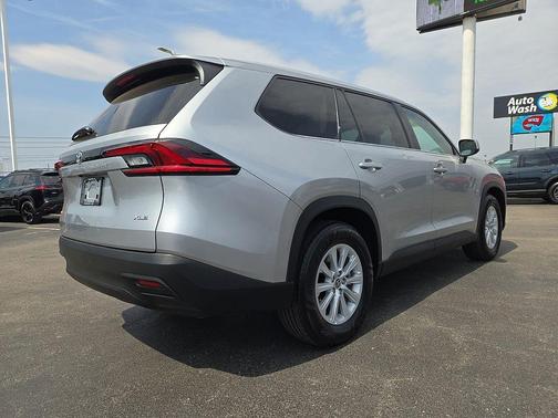 Celestial Silver Metallic 2025 Toyota Grand Highlander XLE