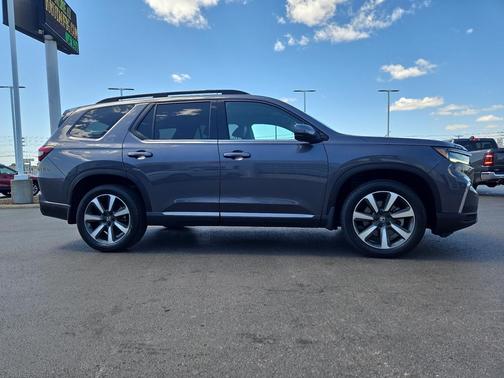 2023 Honda Pilot AWD Elite