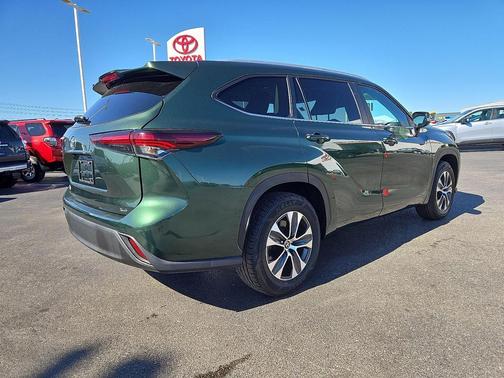 2024 Toyota Highlander XSE