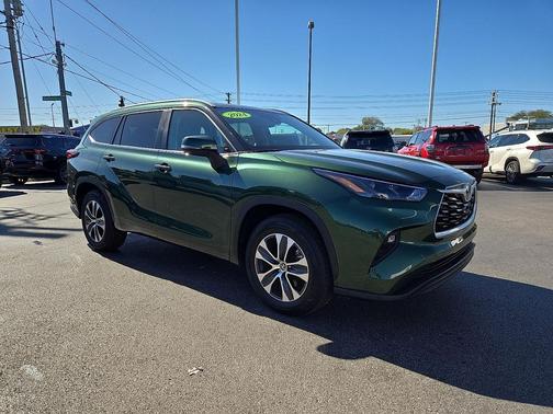 2024 Toyota Highlander XSE
