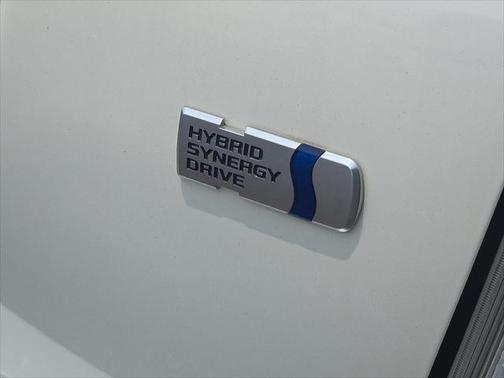 2017 Toyota Prius v Two