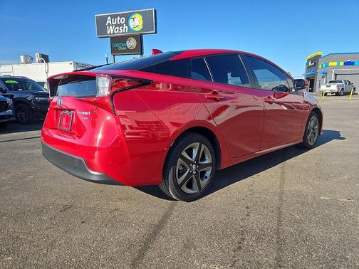 2021 Toyota Prius XLE