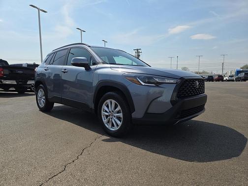 2022 Toyota Corolla Cross LE