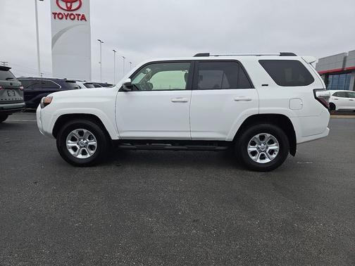 2023 Toyota 4Runner SR5
